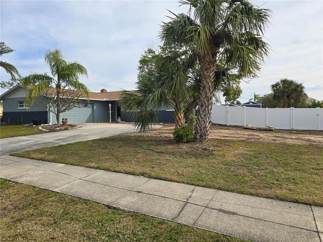 4701 LODESTONE DRIVE, Tampa, FL 33615