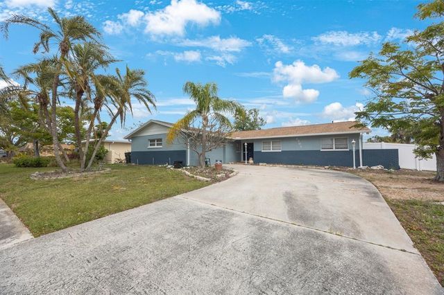 4701 LODESTONE DRIVE, Tampa, FL 33615