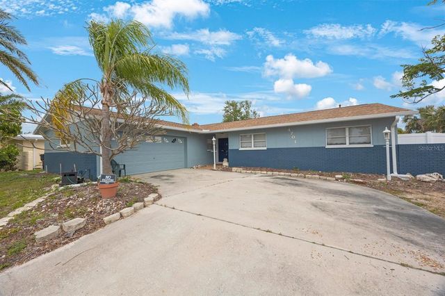 4701 LODESTONE DRIVE, Tampa, FL 33615