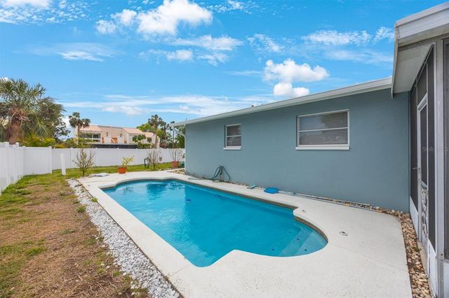 4701 LODESTONE DRIVE, Tampa, FL 33615