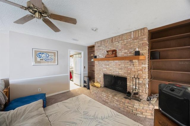 4701 LODESTONE DRIVE, Tampa, FL 33615
