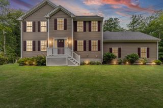 5 County St, Berkley, MA 02779