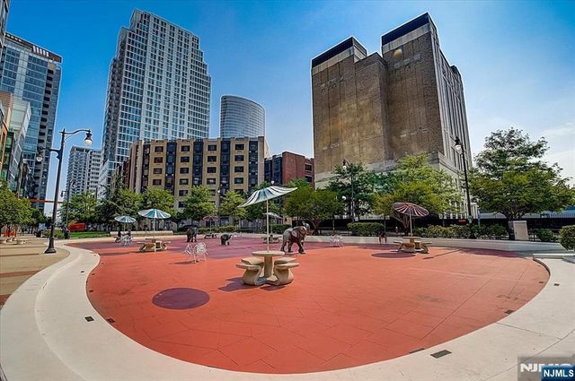 20 Newport Parkway 617, Jersey City, NJ 07310