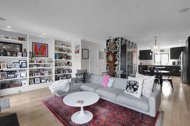 140 Price Avenue, Columbus, OH 43201