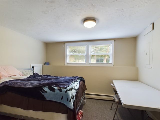 1 Makechnie Rd, Burlington, MA 01803