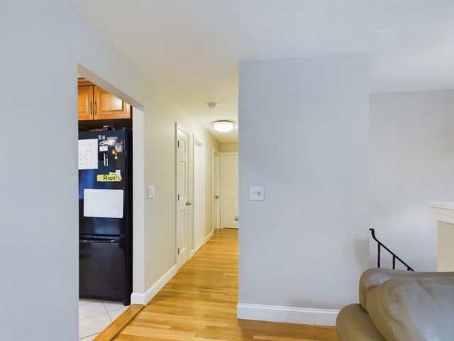1 Makechnie Rd, Burlington, MA 01803