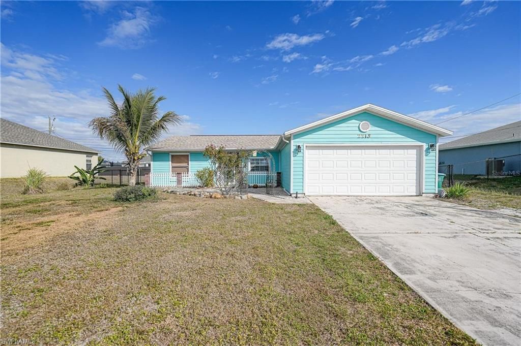 2213 NE 6th PL, Cape Coral, FL 33909