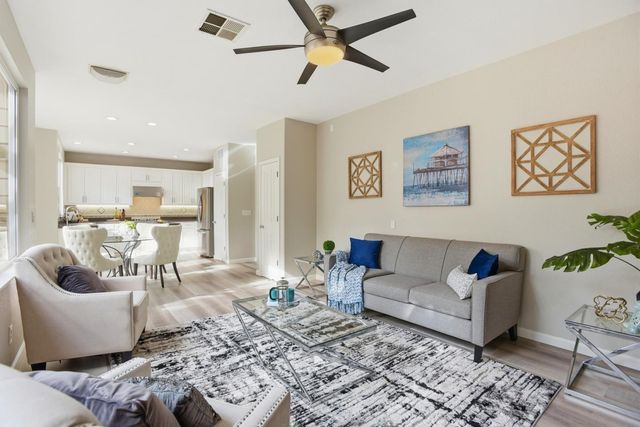 928 Wilks Street, East Palo Alto, CA 94303