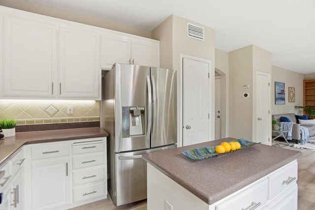 928 Wilks Street, East Palo Alto, CA 94303