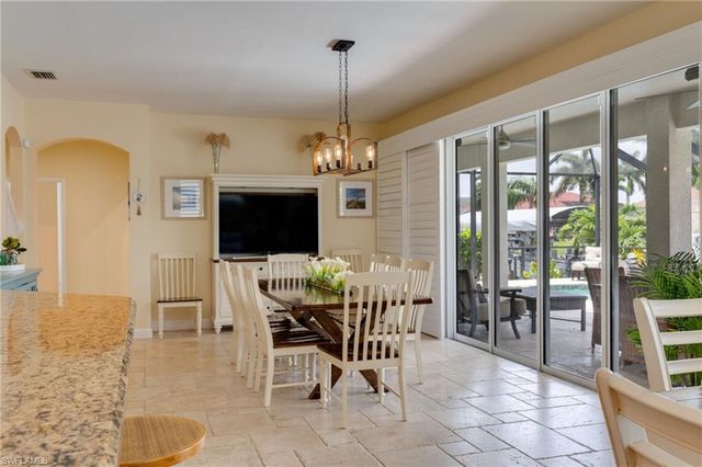 2021 SE 17th PL, Cape Coral, FL 33990