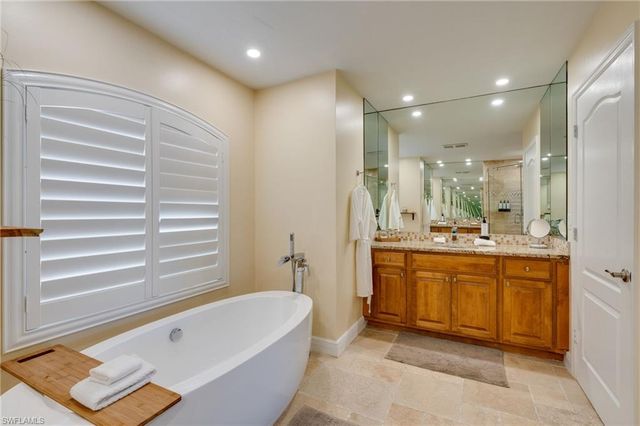 2021 SE 17th PL, Cape Coral, FL 33990