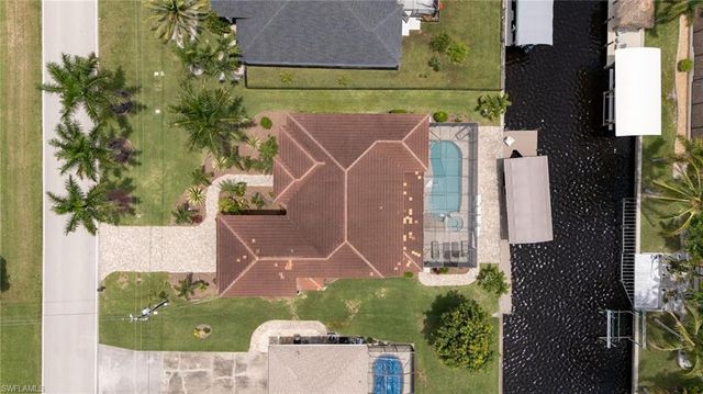 2021 SE 17th PL, Cape Coral, FL 33990