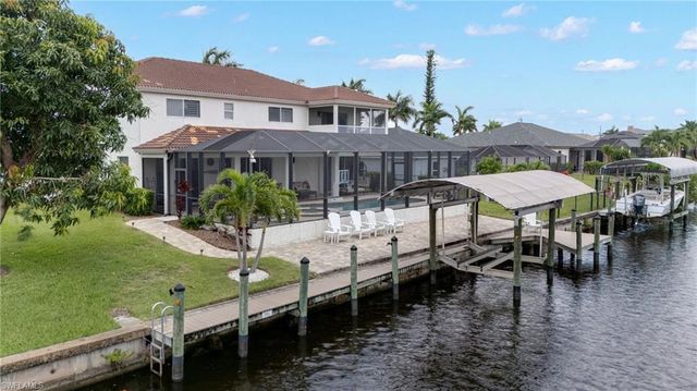 2021 SE 17th PL, Cape Coral, FL 33990