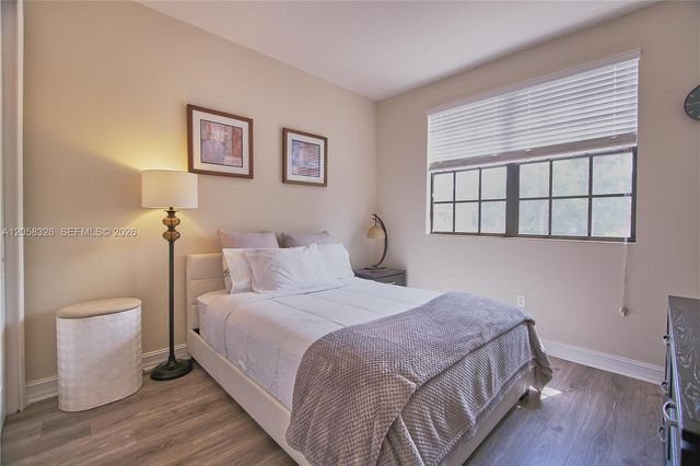 129 Riverwalk Circle E, Plantation, FL 33325
