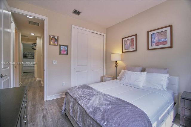 129 Riverwalk Circle E, Plantation, FL 33325