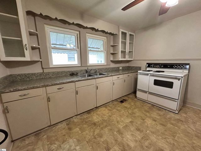 204 Edwards Road, Lyman, SC 29365