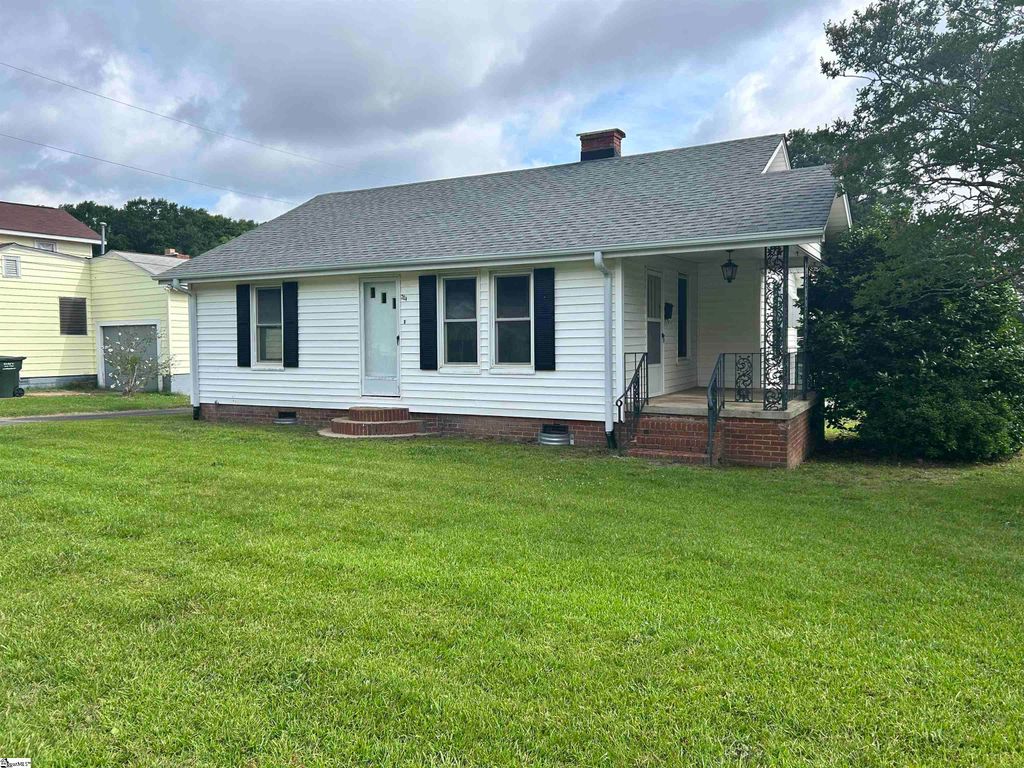 204 Edwards Road, Lyman, SC 29365