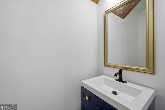 6042 Harbor Landing Drive, Buford, GA 30518