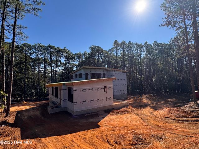 229 Hill Road, Southern Pines, NC 28388