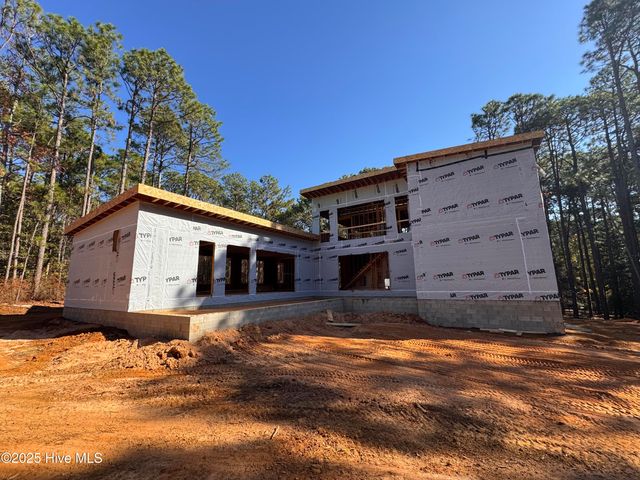229 Hill Road, Southern Pines, NC 28388
