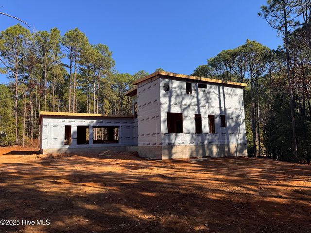 229 Hill Road, Southern Pines, NC 28388