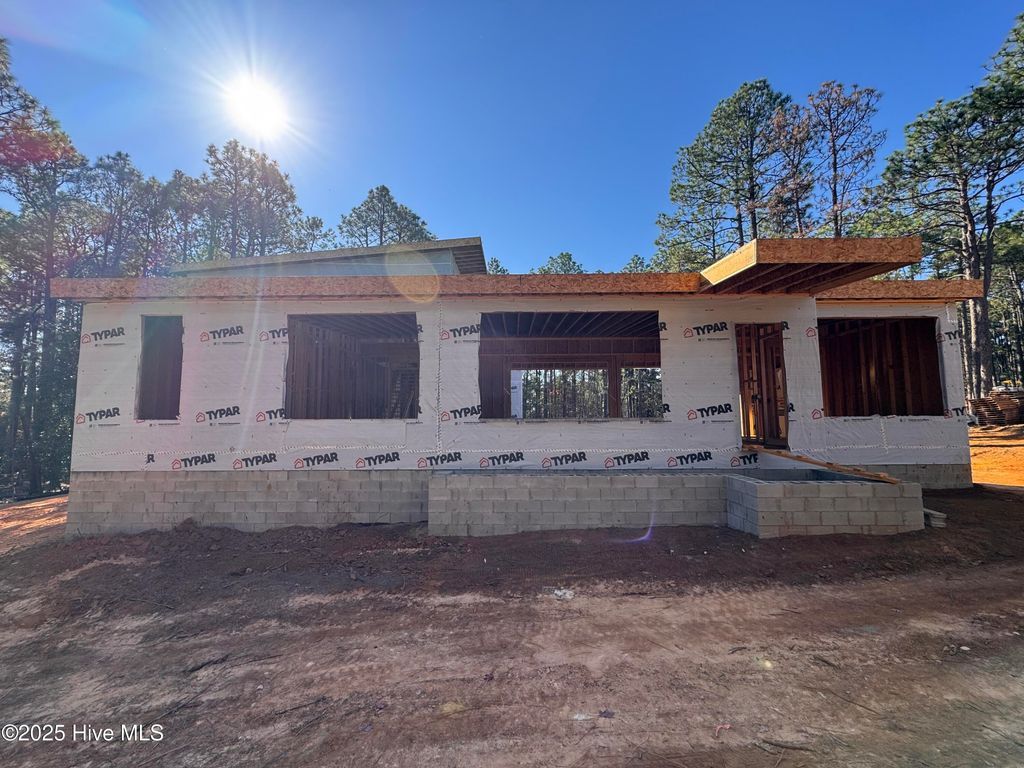 229 Hill Road, Southern Pines, NC 28388