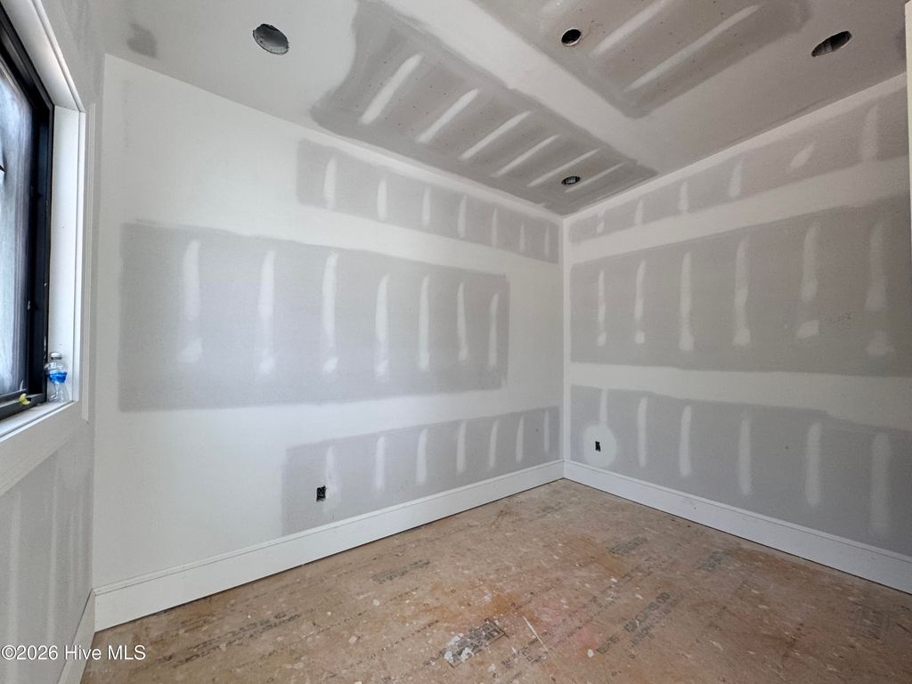 Image 11 of property listing at 229 Hill Road, Southern Pines, NC 28387