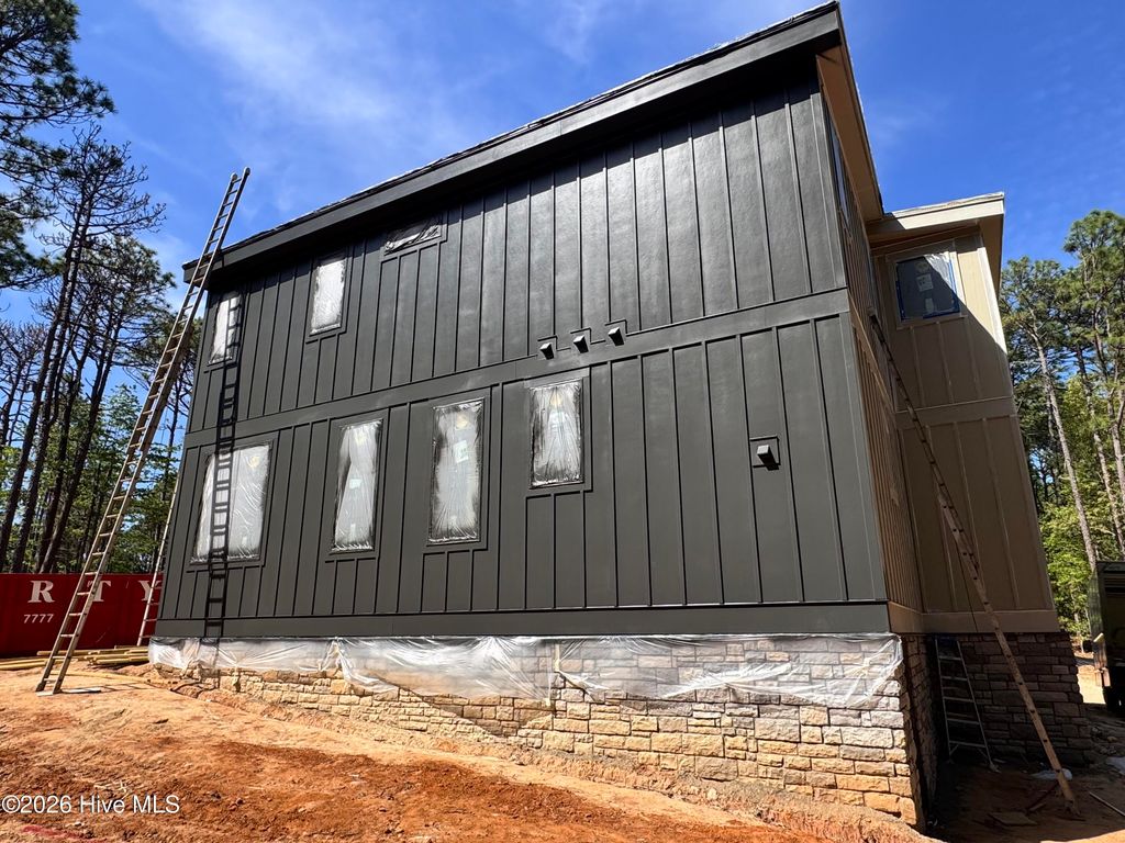 Image 2 of property listing at 229 Hill Road, Southern Pines, NC 28387