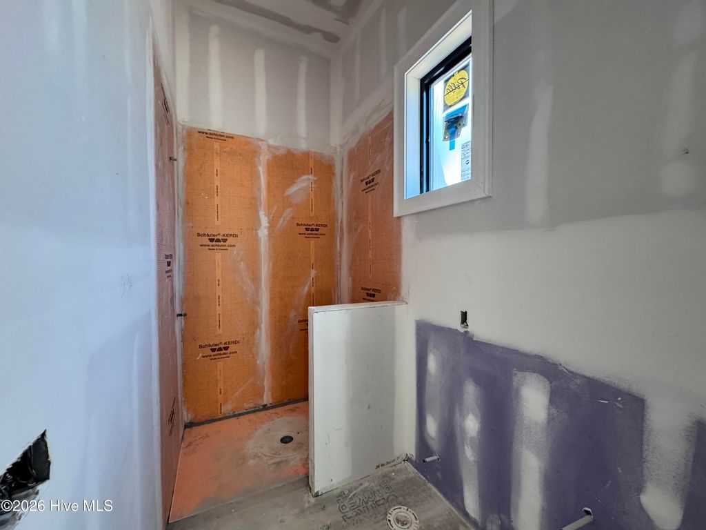 Image 5 of property listing at 229 Hill Road, Southern Pines, NC 28387