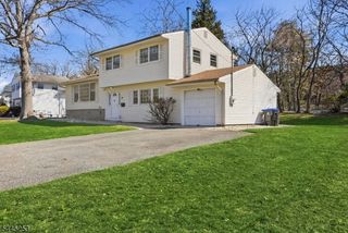 39 Gage Rd, East Brunswick Twp., NJ 08816