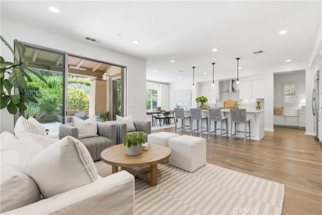 4 Cerro Court, Rancho Mission Viejo, CA 92694
