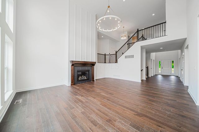 6465 Tanseyclose Lane, Dublin, OH 43016
