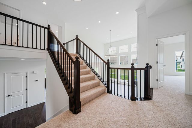 6465 Tanseyclose Lane, Dublin, OH 43016