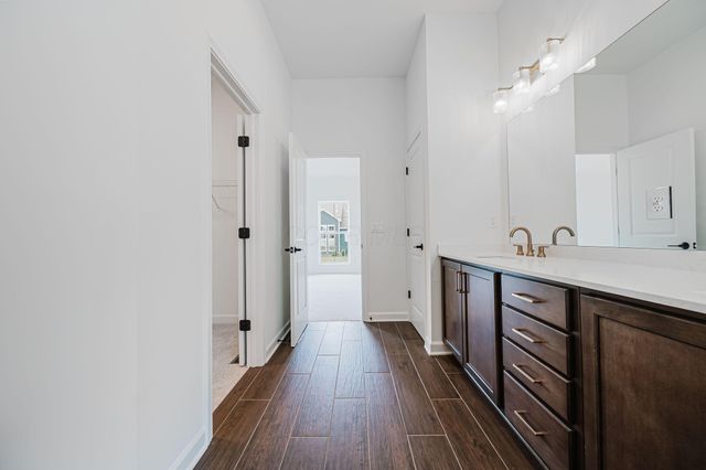 6465 Tanseyclose Lane, Dublin, OH 43016