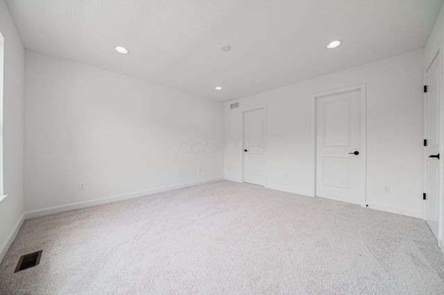 6465 Tanseyclose Lane, Dublin, OH 43016