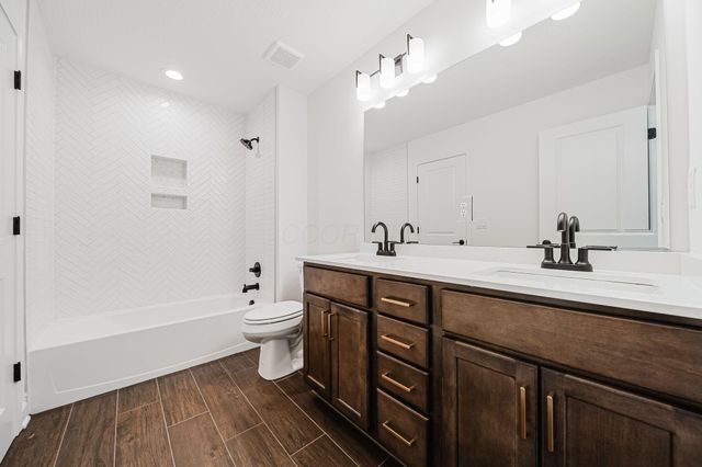 6465 Tanseyclose Lane, Dublin, OH 43016