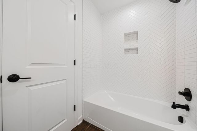 6465 Tanseyclose Lane, Dublin, OH 43016
