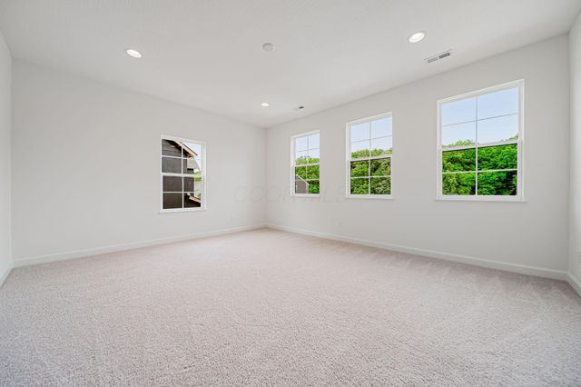 6465 Tanseyclose Lane, Dublin, OH 43016