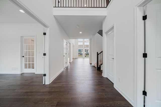 6465 Tanseyclose Lane, Dublin, OH 43016
