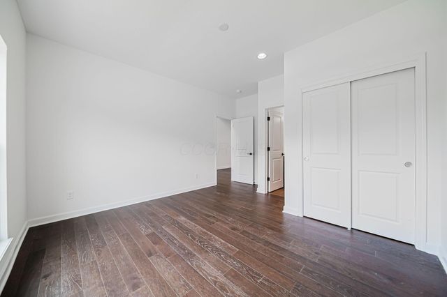 6465 Tanseyclose Lane, Dublin, OH 43016