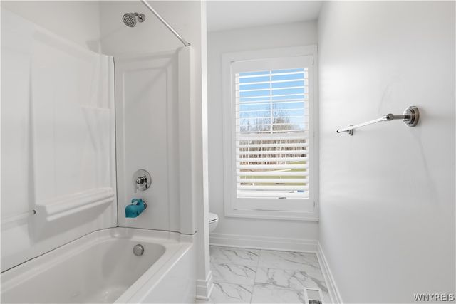 14 Blue Heron Drive, Orchard Park, NY 14127