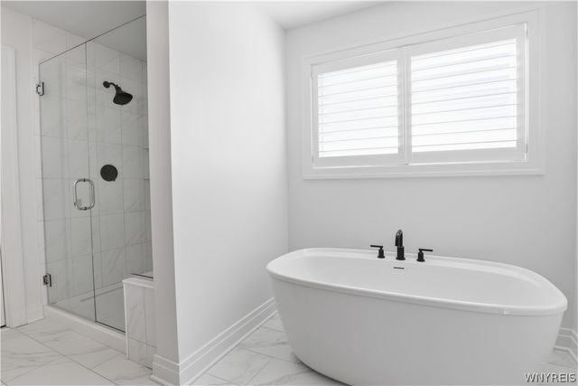 14 Blue Heron Drive, Orchard Park, NY 14127