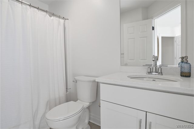 14 Blue Heron Drive, Orchard Park, NY 14127