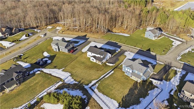 14 Blue Heron Drive, Orchard Park, NY 14127