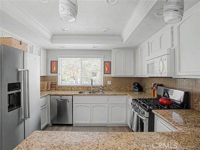 121 S Juanita 6, Redondo Beach, CA 90277