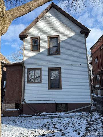 725 Monteagle Street, Niagara Falls, NY 14305