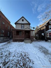 725 Monteagle Street, Niagara Falls, NY 14305