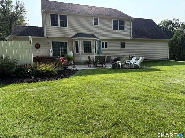 2 Clinton Lane, Enfield, CT 06082