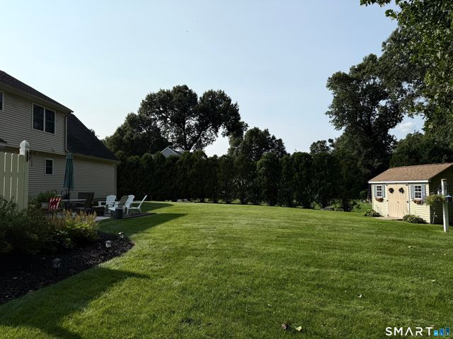 2 Clinton Lane, Enfield, CT 06082