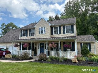 2 Clinton Lane, Enfield, CT 06082